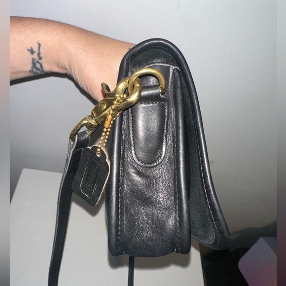 Vintage Coach Pocket Purse! - Picture 5 of 6